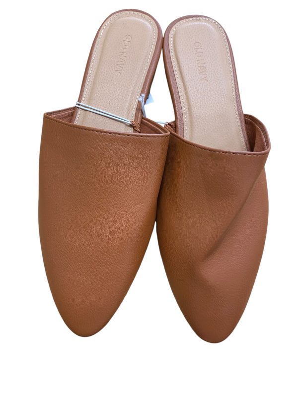 Shoes Flats By Old Navy In Brown, Size: 9 For Sale