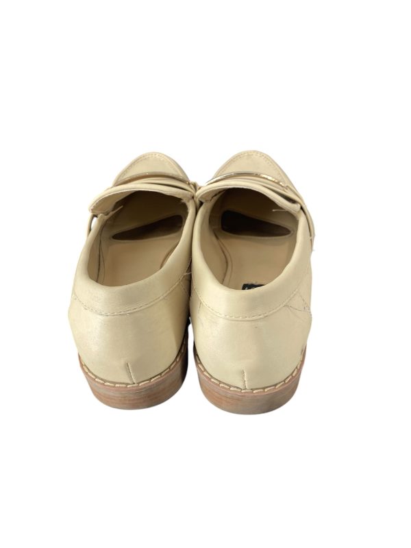 Shoes Flats By Jones New York In Tan, Size: 8 on Sale