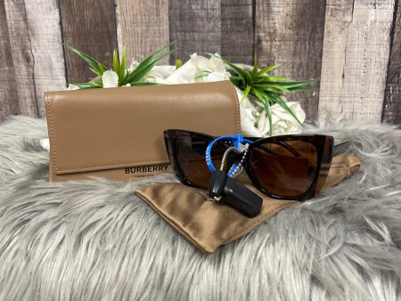 Sunglasses Luxury Designer By Burberry Online