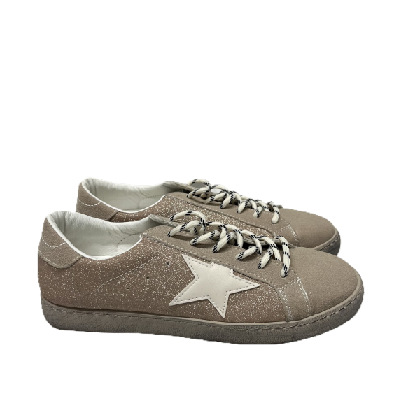 Shoes Sneakers By Grace and Lace In Tan, Size: 9 Online Hot Sale