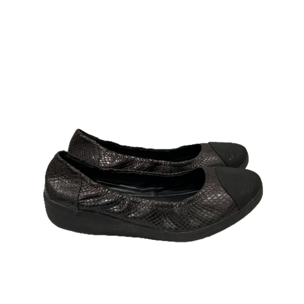 Shoes Flats By Fitflop In Black, Size: 10.5 Hot on Sale