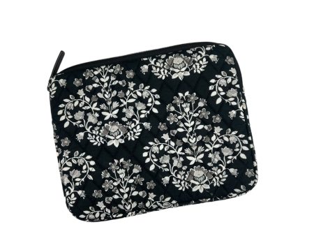 Laptop Sleeve By Vera Bradley, Size: Medium Online Sale