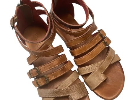 Sandals Designer By Bed Stu In Brown, Size: 9 Sale