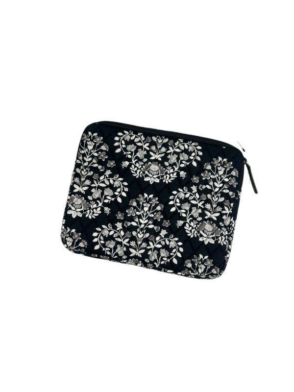 Laptop Sleeve By Vera Bradley, Size: Medium Online Sale